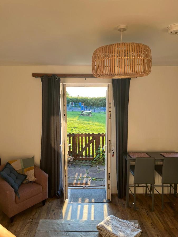 Park View Cottage Liversedge ภายนอก รูปภาพ
