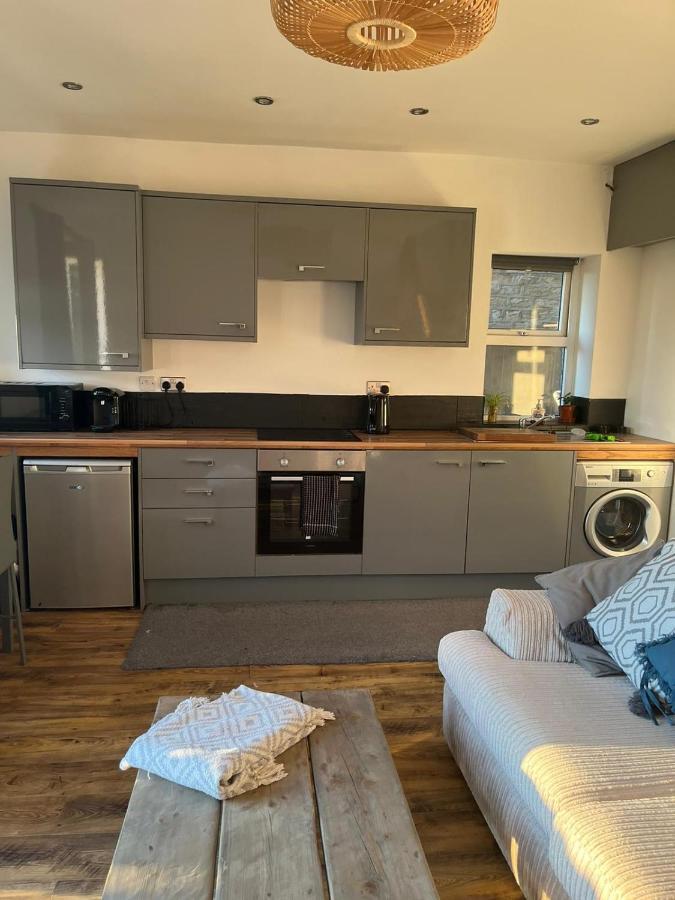 Park View Cottage Liversedge ภายนอก รูปภาพ