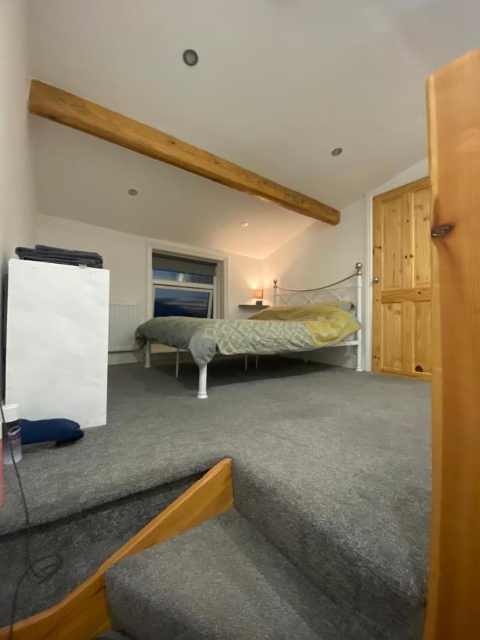 Park View Cottage Liversedge ภายนอก รูปภาพ